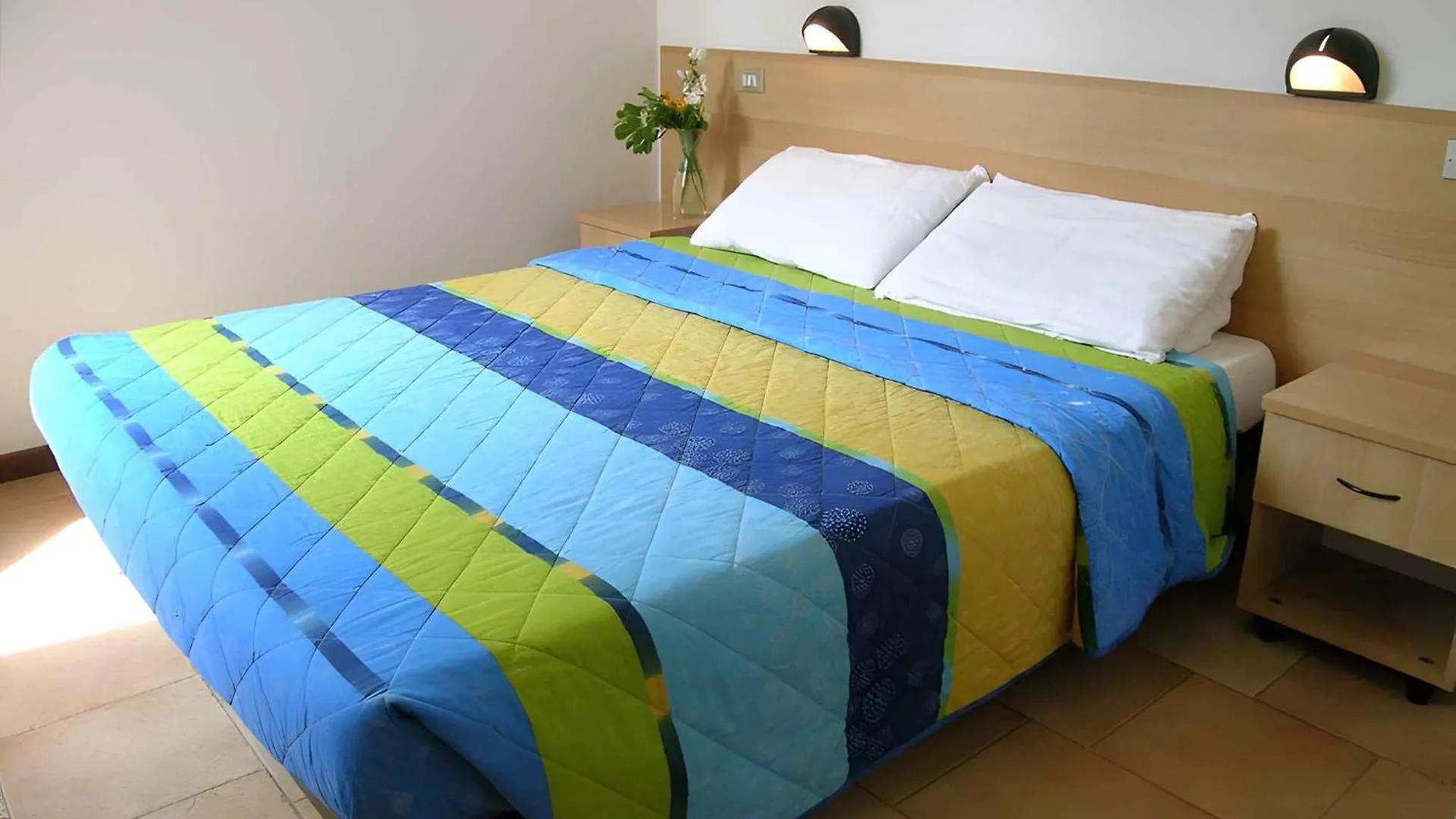 Apartments In Peschiera Del Garda 22100