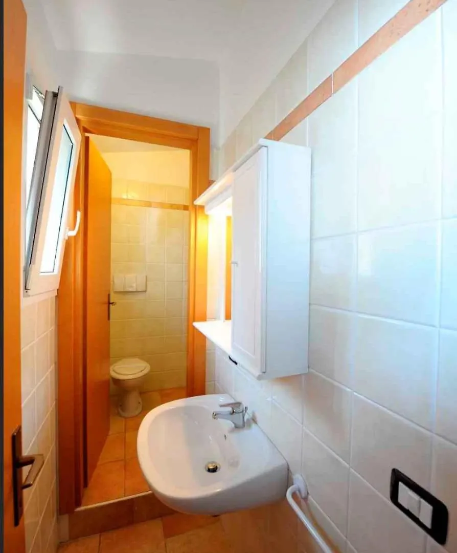 Apartments In Peschiera Del Garda 22100