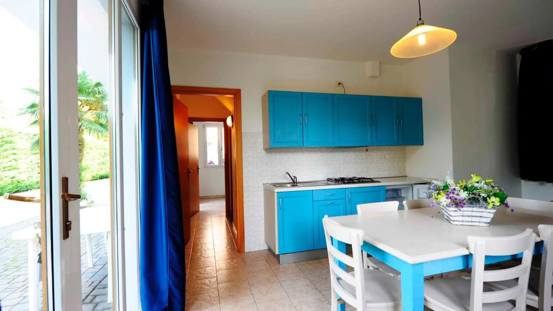 Apartments In Peschiera Del Garda 22100 Italy