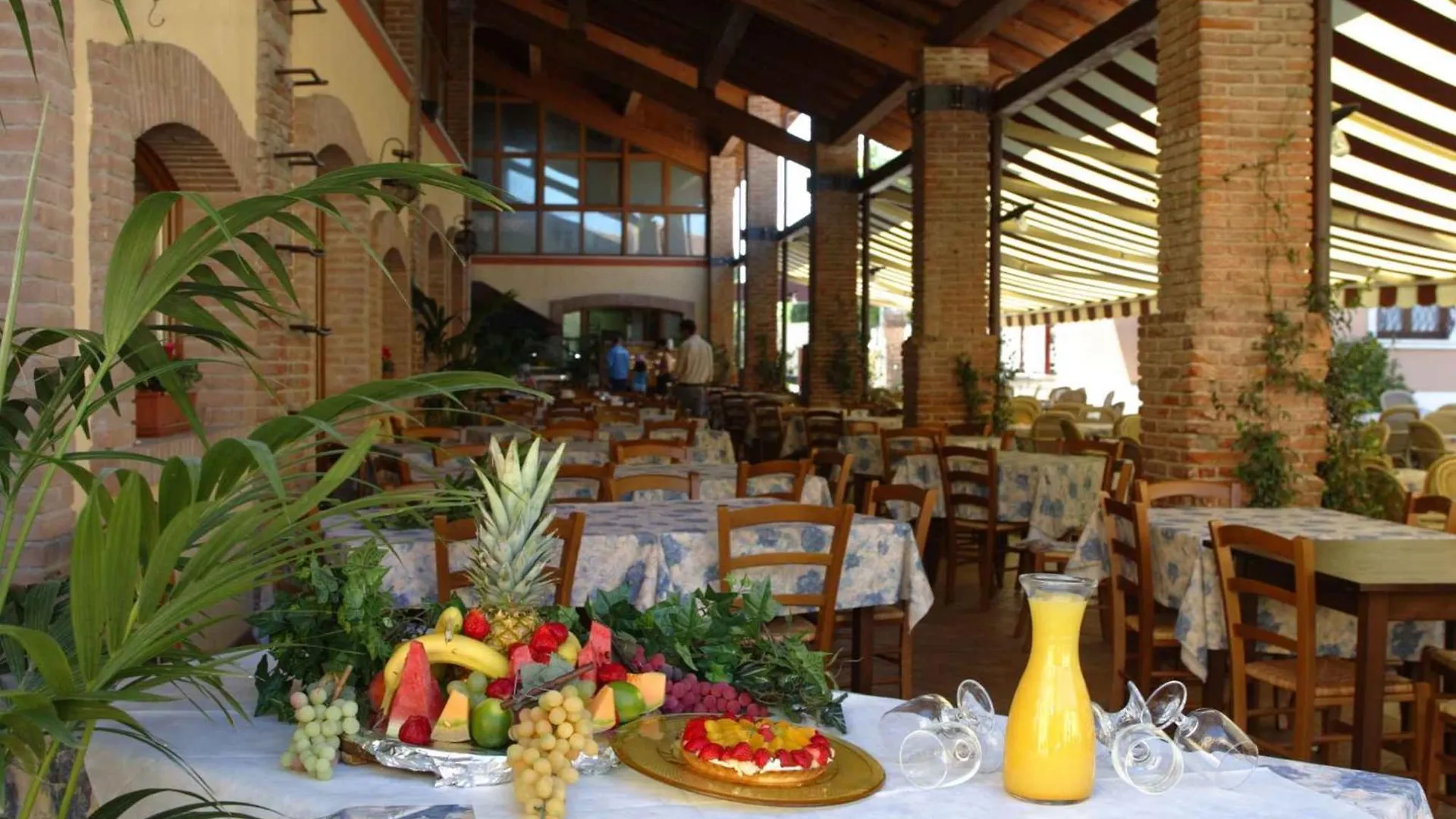 Apartments In Peschiera Del Garda 22100