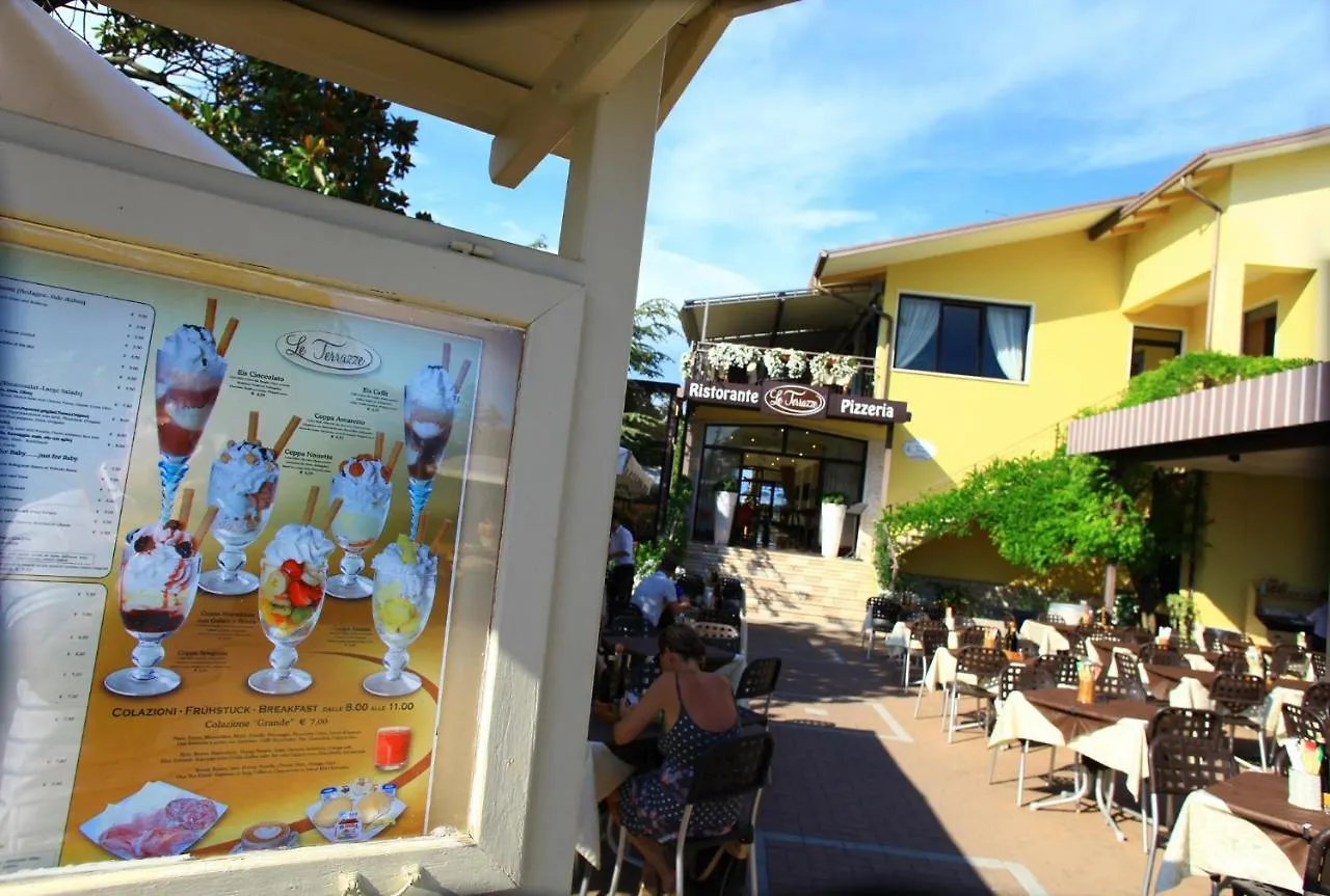 Apartments In Peschiera Del Garda 22100