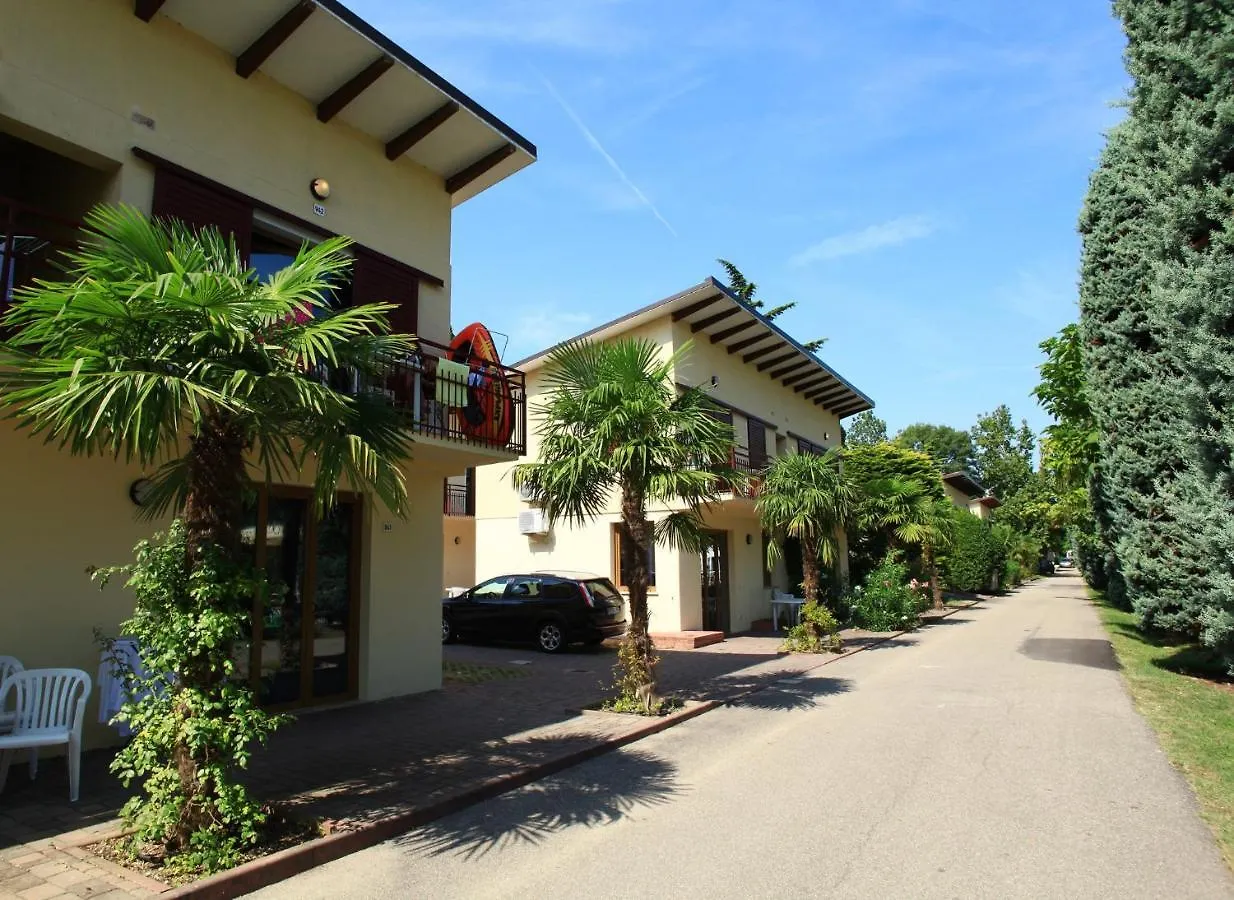 Apartments in Peschiera del Garda 22100 Italia
